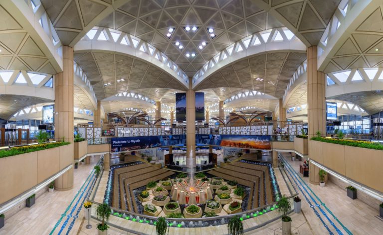 Houthis Widen Campaign to Dammam Airport and Aramco Sites as Saudi Skies Grow Perilous