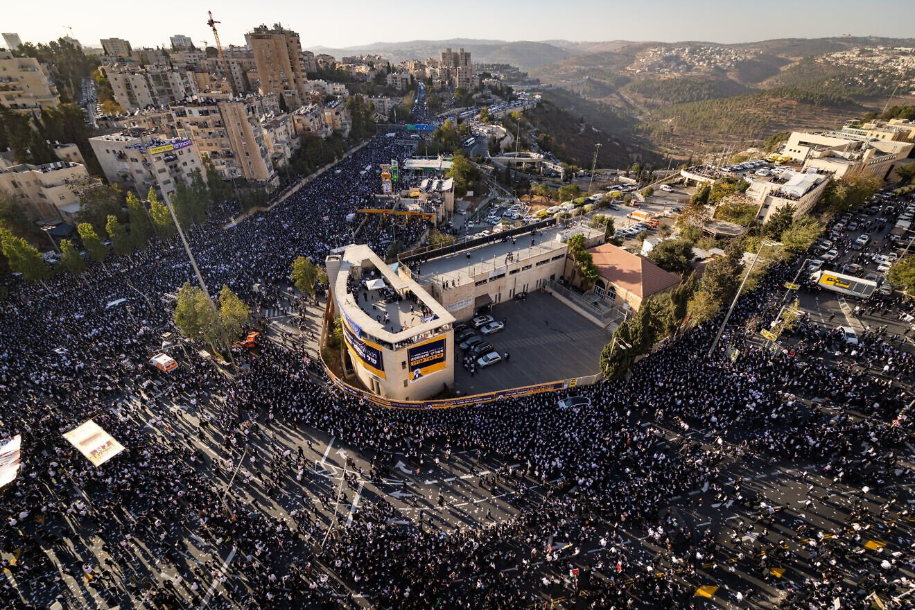 احتجاجات حاشيديم عارمة تعم وسط إسرائيل احتجاجاً على اعتقال متخلّفين عن التجنيد