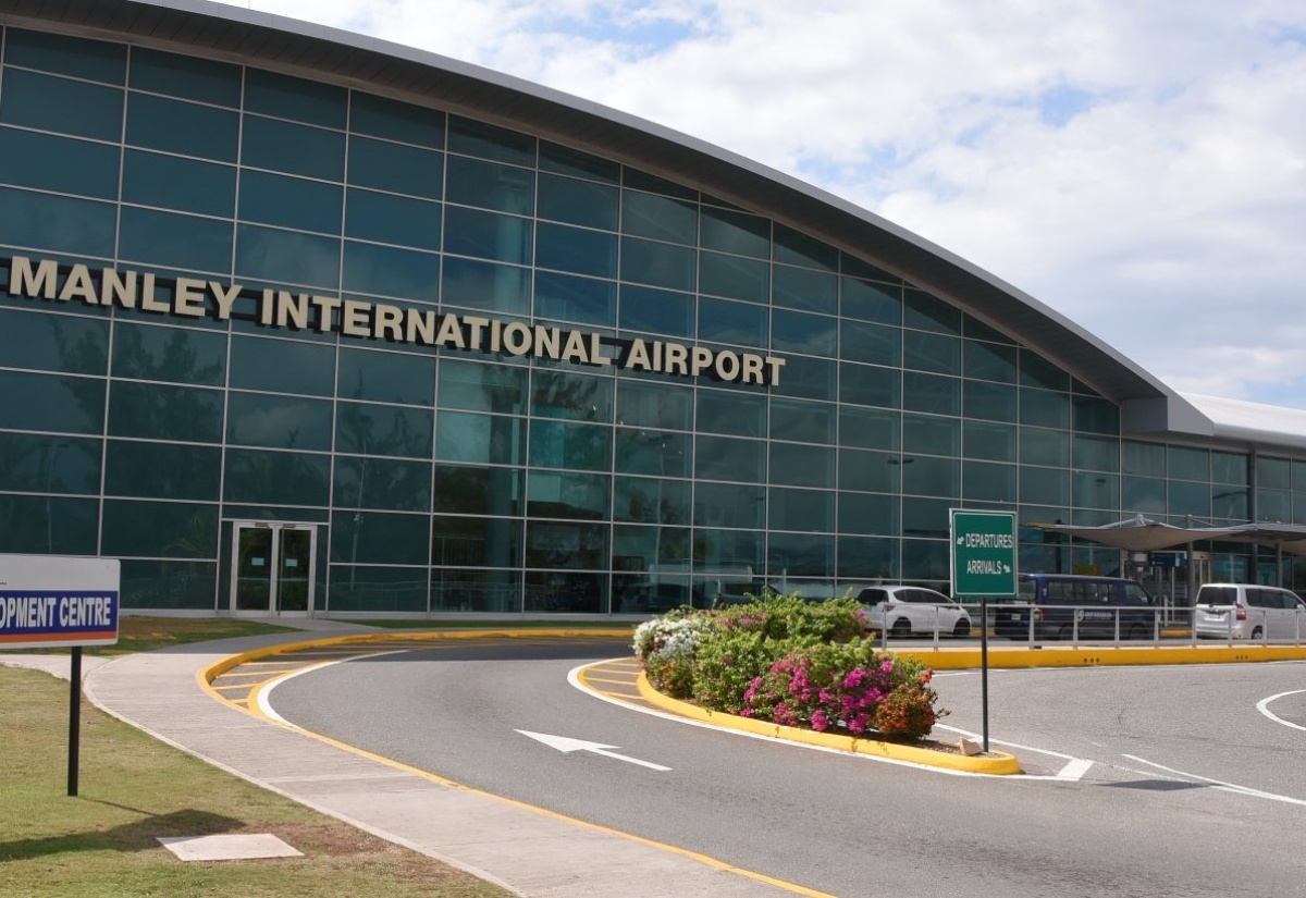 Jamaica Receives First Flight of Third-Country Deportees from the US