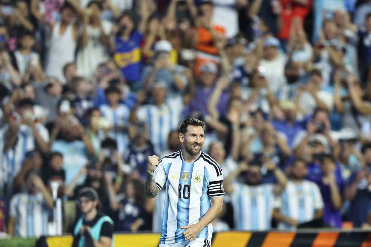 Cristiano Ronaldo pays tribute to Lionel Messi after Argentina farewell