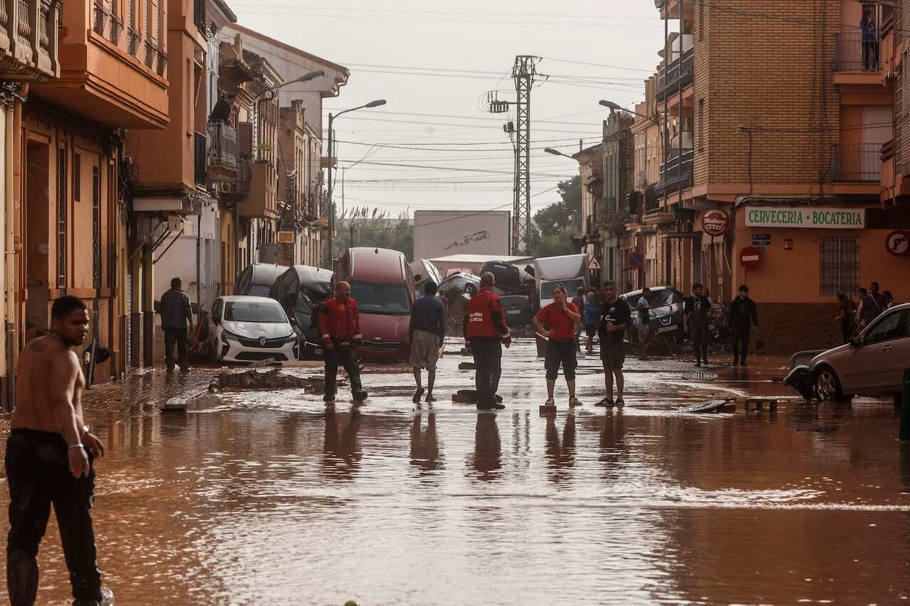 Deadly Flash Floods Strike Madrigueras: 102-Year-Old Woman Killed as 90 Rescued in Albacete