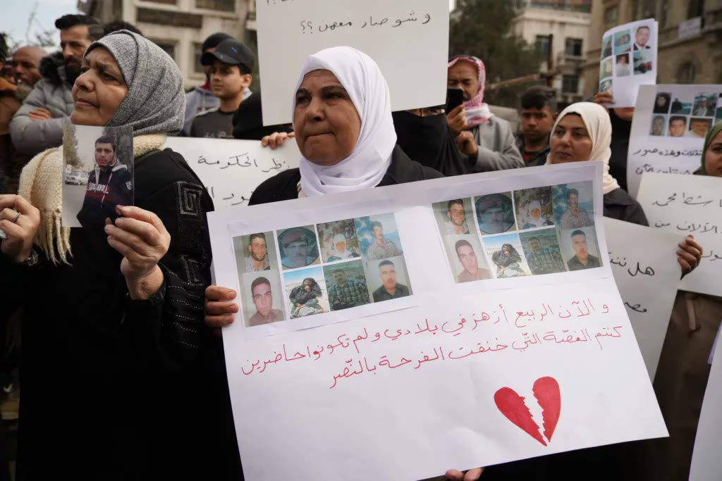 عائلات سورية تطالب إسرائيل بالإفراج عن المعتقلين لديها