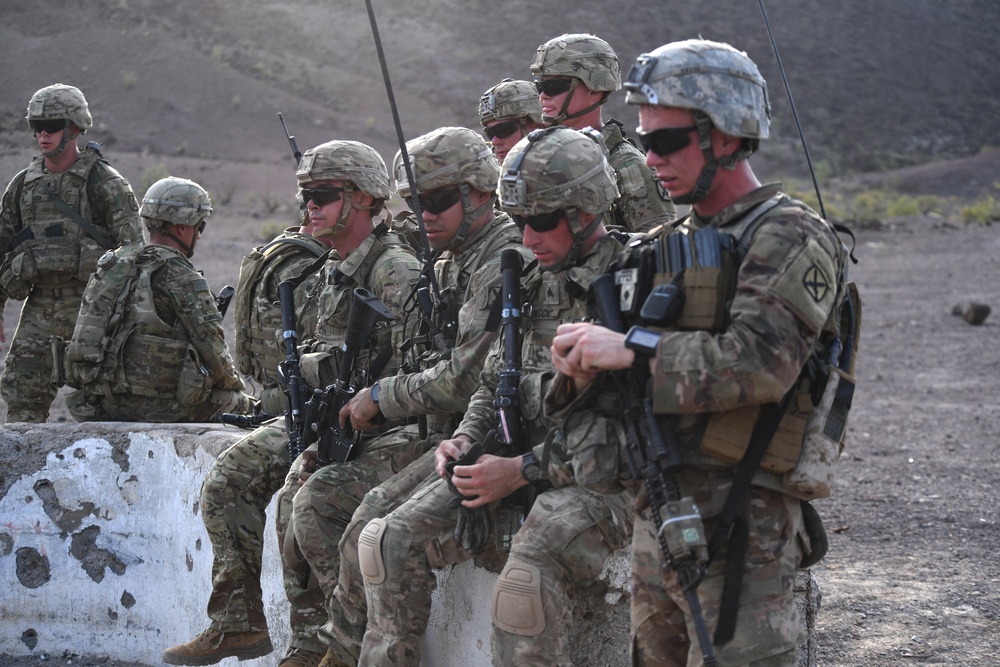 US Deploys 600 Army Troops to Latin America as Anti-Cartel Campaign Eyes Land Targets